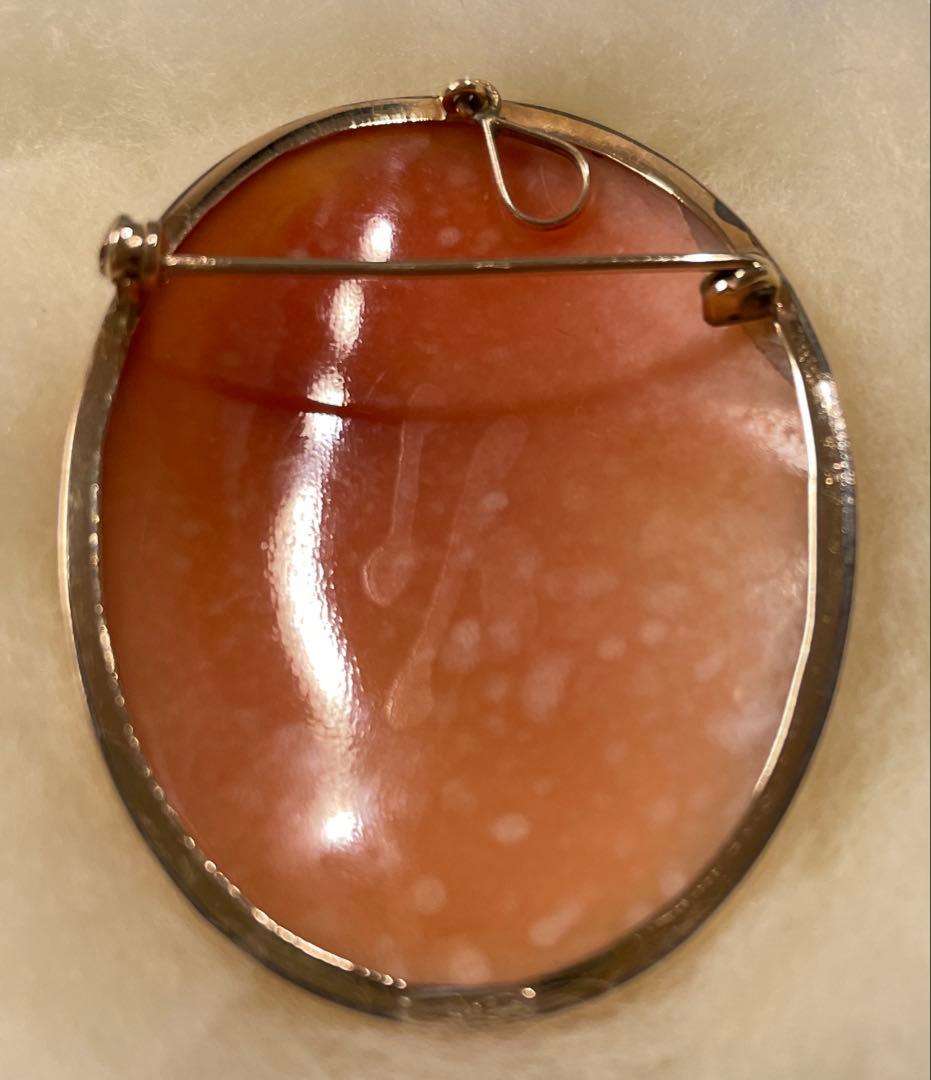 未使用品【イタリアローマのカメオ専門店で購入】カメオブローチ 女性の横顔 花