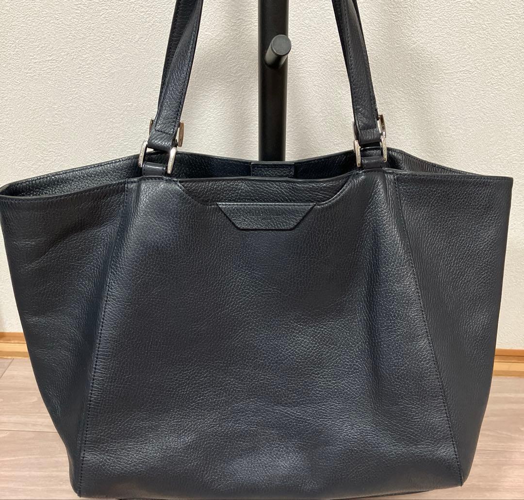 ペッレモルビダ レザー製トートバッグ