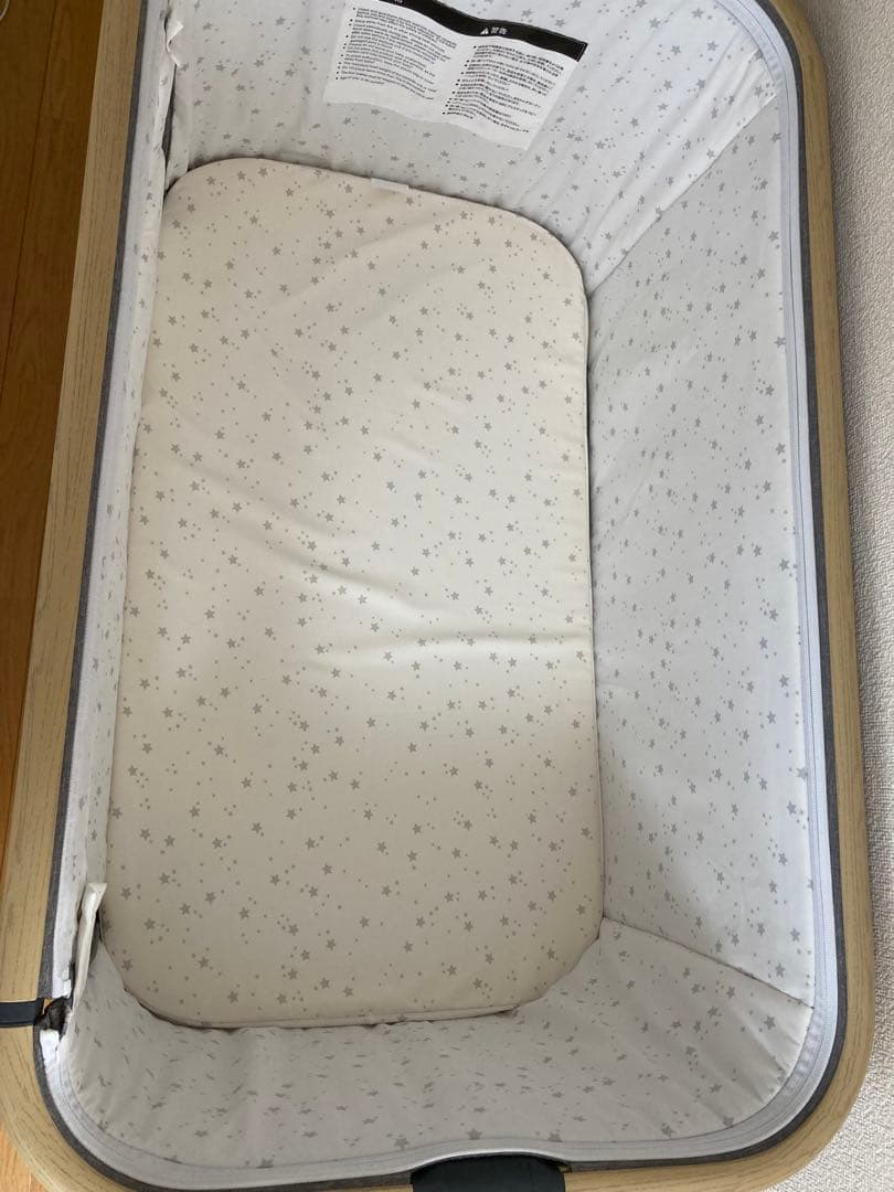 美品AORTD ポータブルベビーベッド HZDMJ グレー 星柄マットレス付き