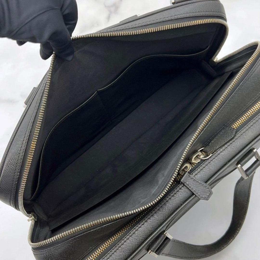 ルイヴィトン アレクサンダー タイガ ダークグレー ビジネス 斜め掛け シルバー