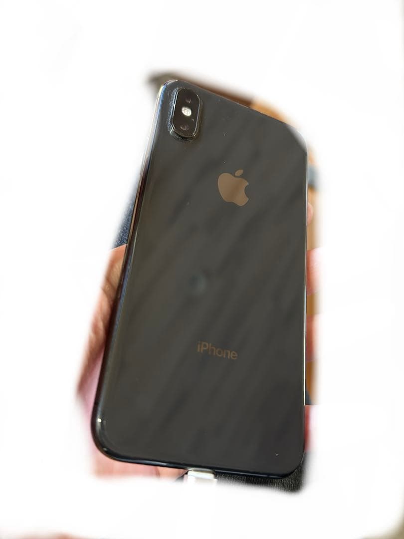 iPhone Xs 黒　64GB SIMロックなし