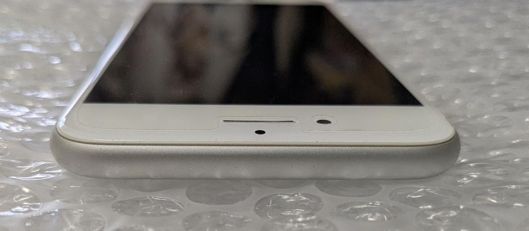 Apple iPhone8 64GB シルバー docomo SIMフリー 美品