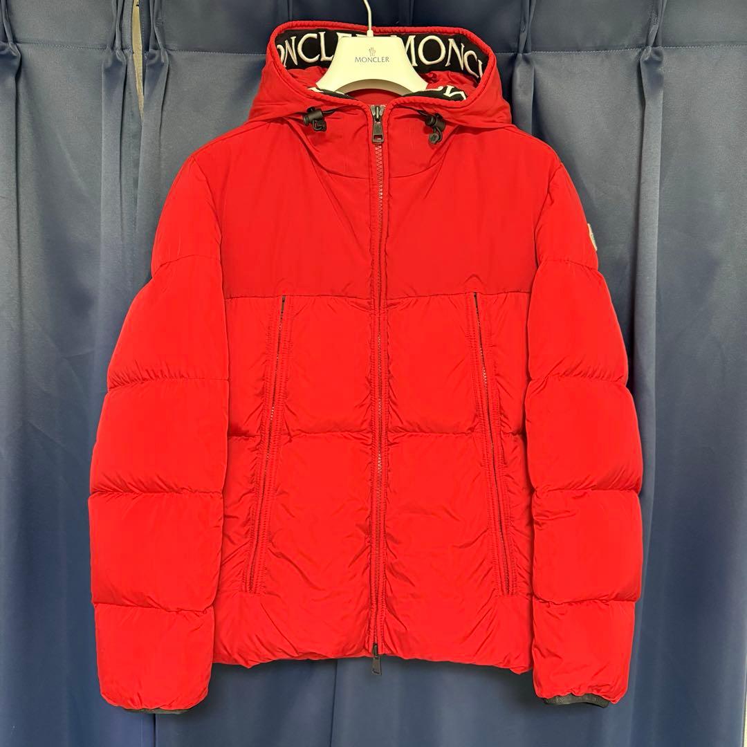 ウサギポトスセール中 【正規品・付属品完備】MONCLER