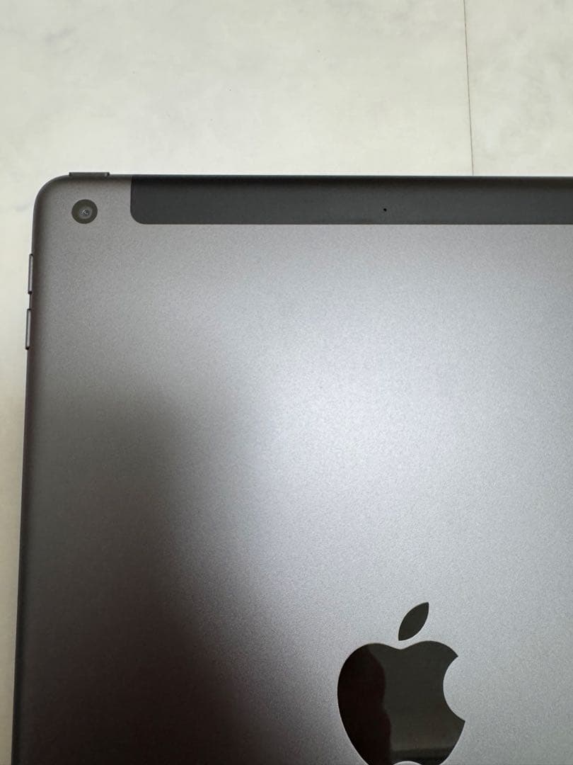 第7世代iPad （Wi-Fi＋Cellular)32GBバッテリー容量100%