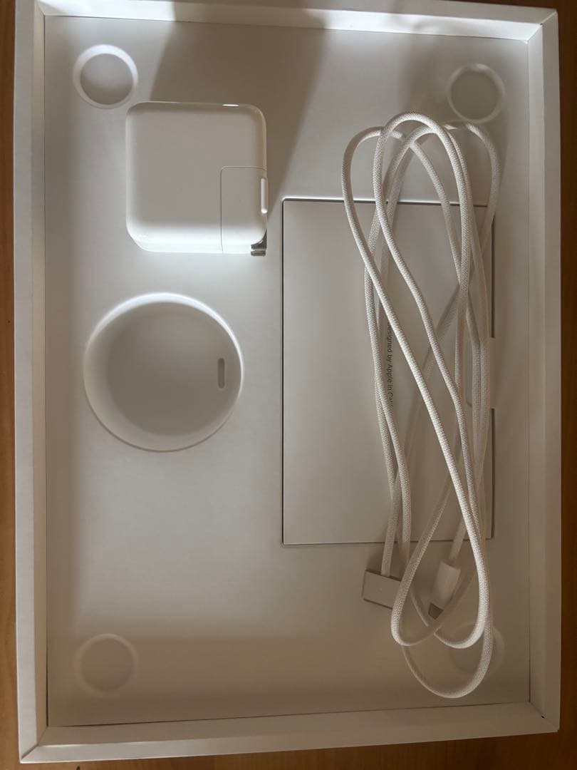 【美品】MacBook Air M3 13インチ