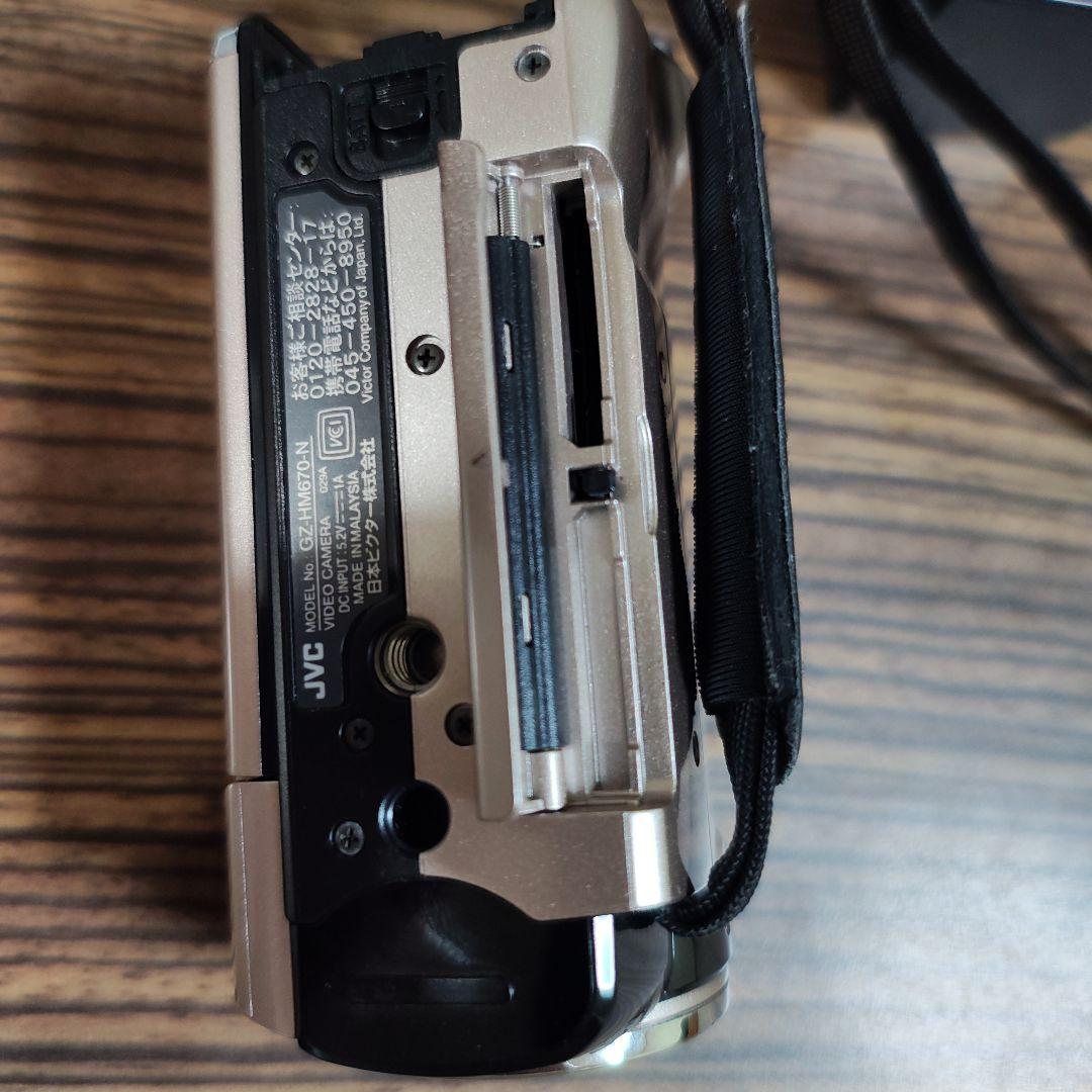 JVC Everio GZ-HM670-N ピンクゴールド ビデオカメラ