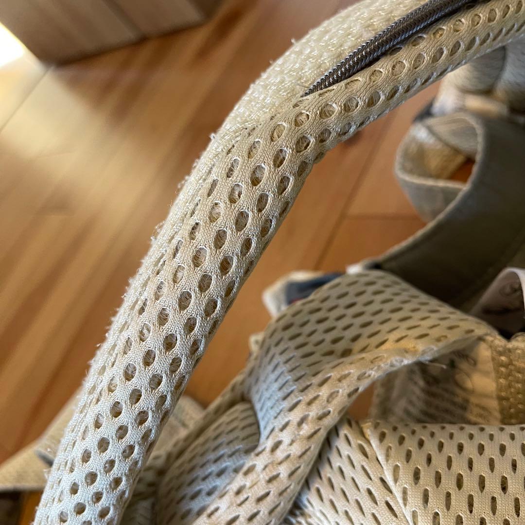 ベビービョルン ハーモニー クリーム、ウインターカバー・専用スタイ付き