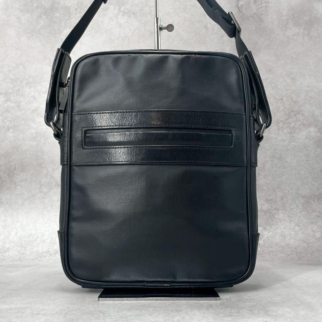 極美品◯ダンヒル　ウィンザー　ショルダーバッグ　クロスボディ　レザー　ロゴ金具