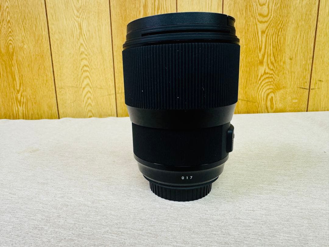 SIGMA シグマ 135mm f1.8 DG HSM キヤノン用