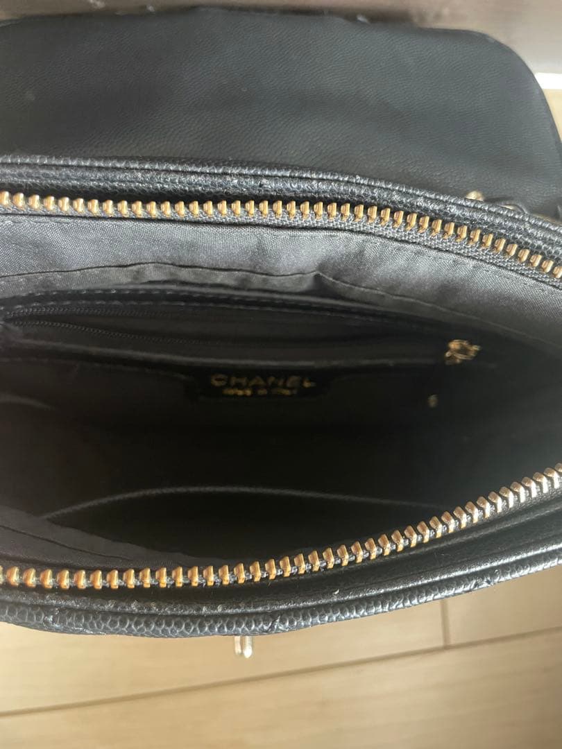 ブラック キルティングショルダーバッグ