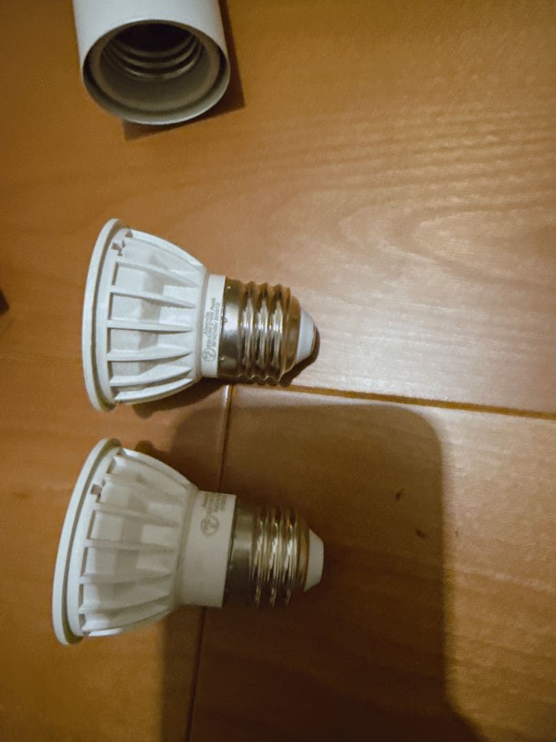 【12個セット】追加出来ます❗️ダクトレール スポットライト E26口径　電球付き