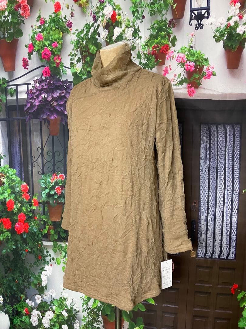 花210新品 厚手 裏起毛 上品♪ ボタニカルプリント Aラインワンピース