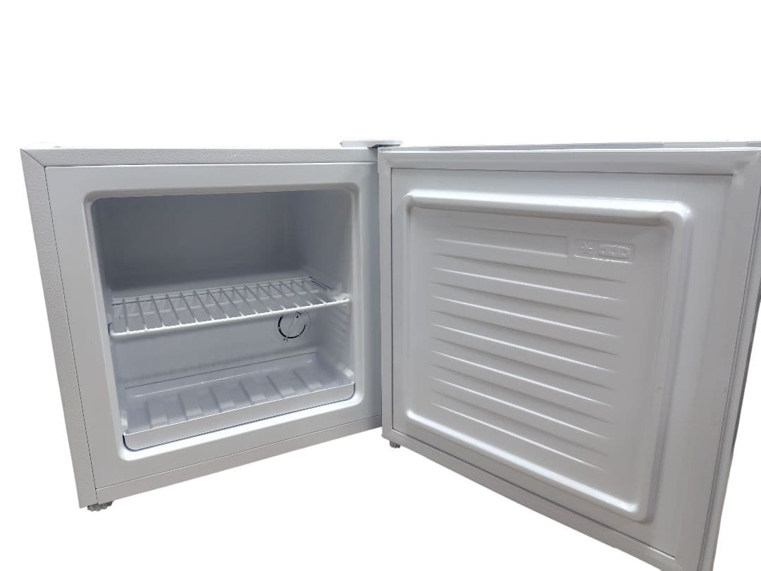 □ アイリスオーヤマ　PF-A31FD-W ホワイト　冷凍庫　31L