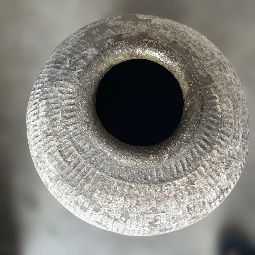 紹興酒漬け込む壺　　円筒形陶器　中国浙江省紹興市の壺