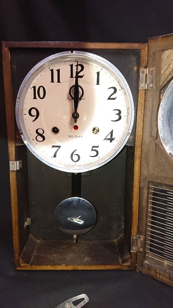 ◆55年以前のアンティーク・コレクション品♦New Globe柱時計