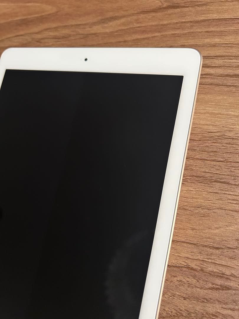 ゴールド iPad 第5世代 Wi-Fi 本体 32gb