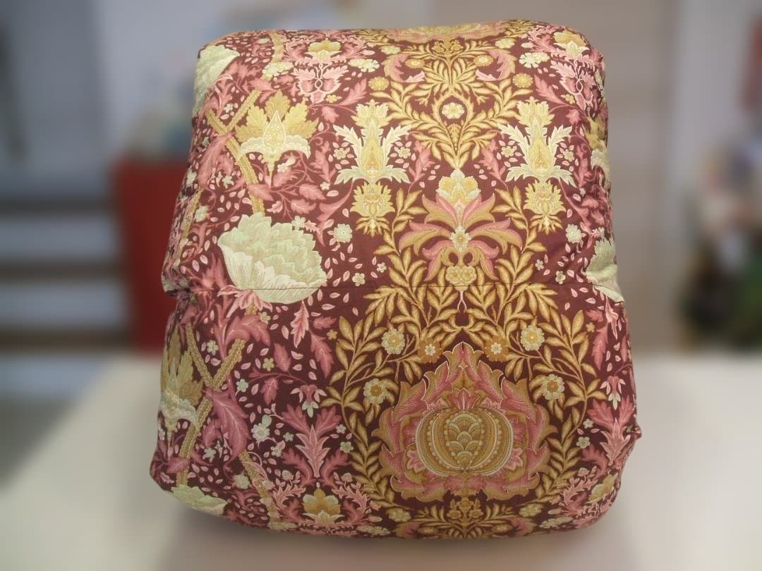 新品【六つ星】ブラック ＊１００双フランス産９５％＊増量１，２キロ＊羽毛布団ＳＰ