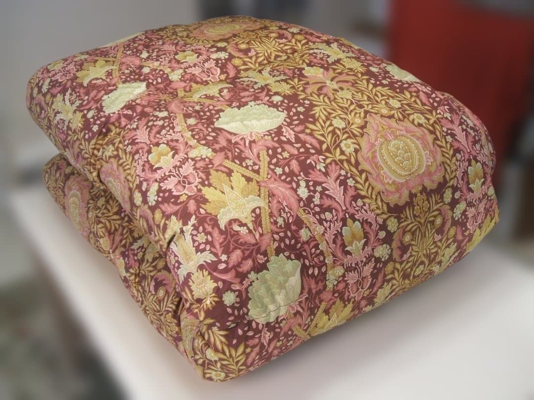 新品【六つ星】ブラック ＊１００双フランス産９５％＊増量１，２キロ＊羽毛布団ＳＰ