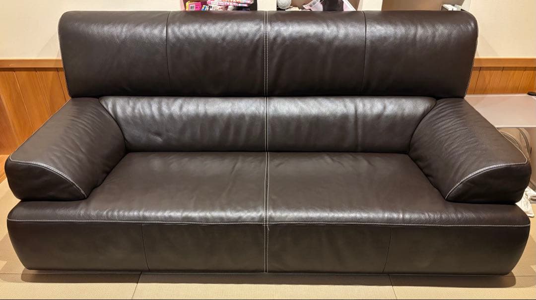 【武居】ダークブラウン レザーソファ モダンデザイン