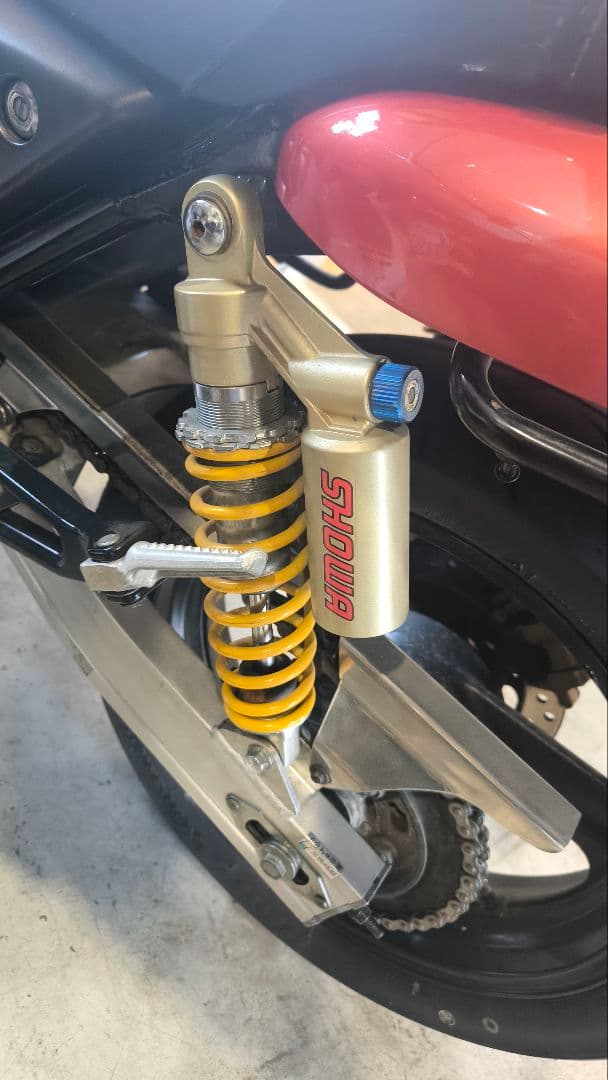 SHOWA サスペンション バイク用（CB400SF NC31）実動車外し