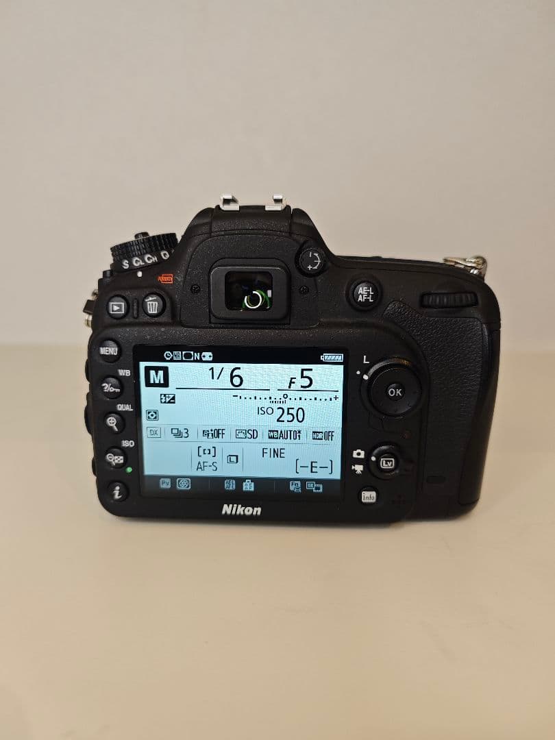 Nikon D7200 ズームレンズキット 18-300mm 35mm