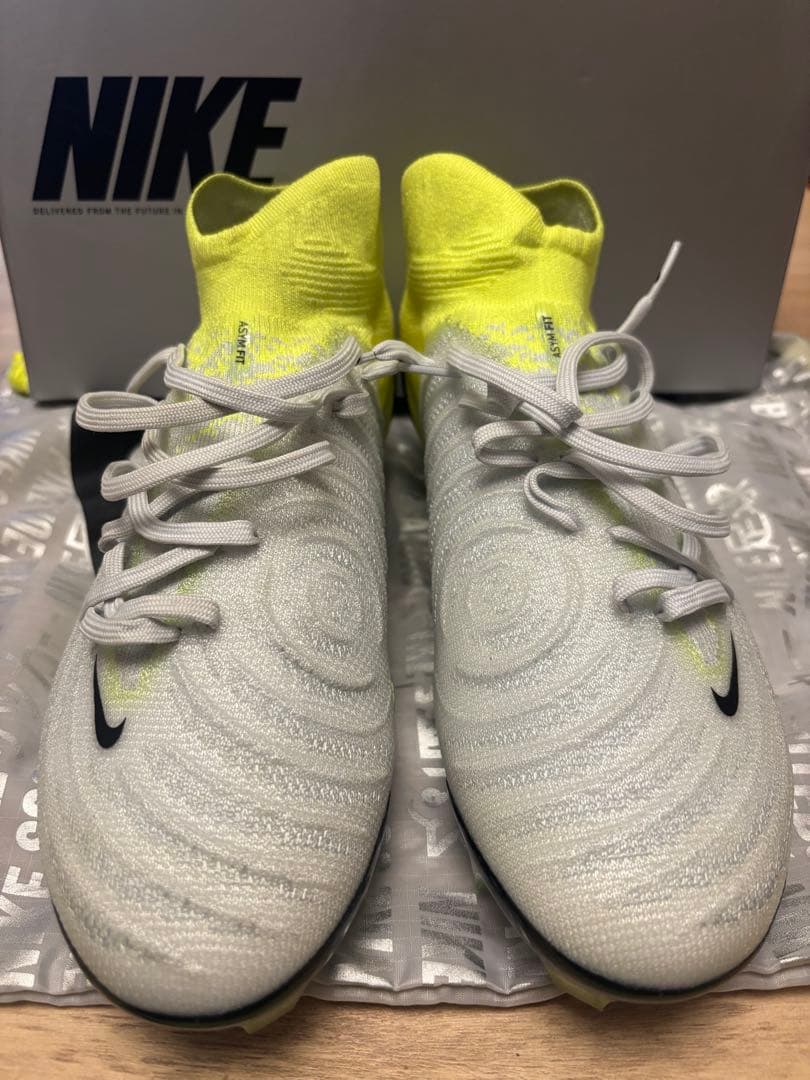 ナイキ ファントムルナエリート FG 26センチ