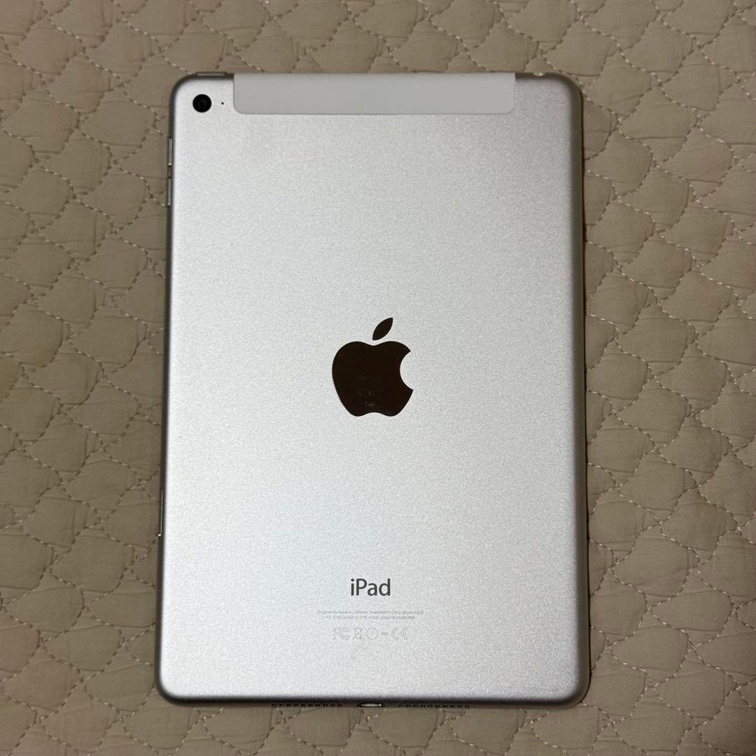iPad mini 4 128GB シルバー（docomo）本体のみ