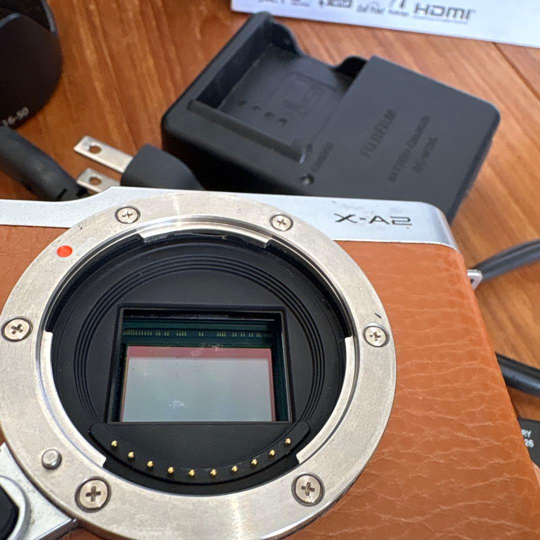 Fujifilm X-A2【レンズ付き】【バッテリー付き】