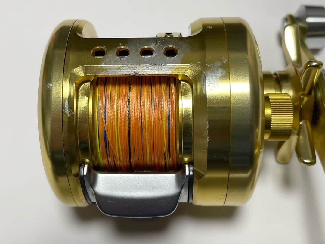 ダイワ　ミリオネア CV-Z 100SFR ＋パワーハンドルノブ