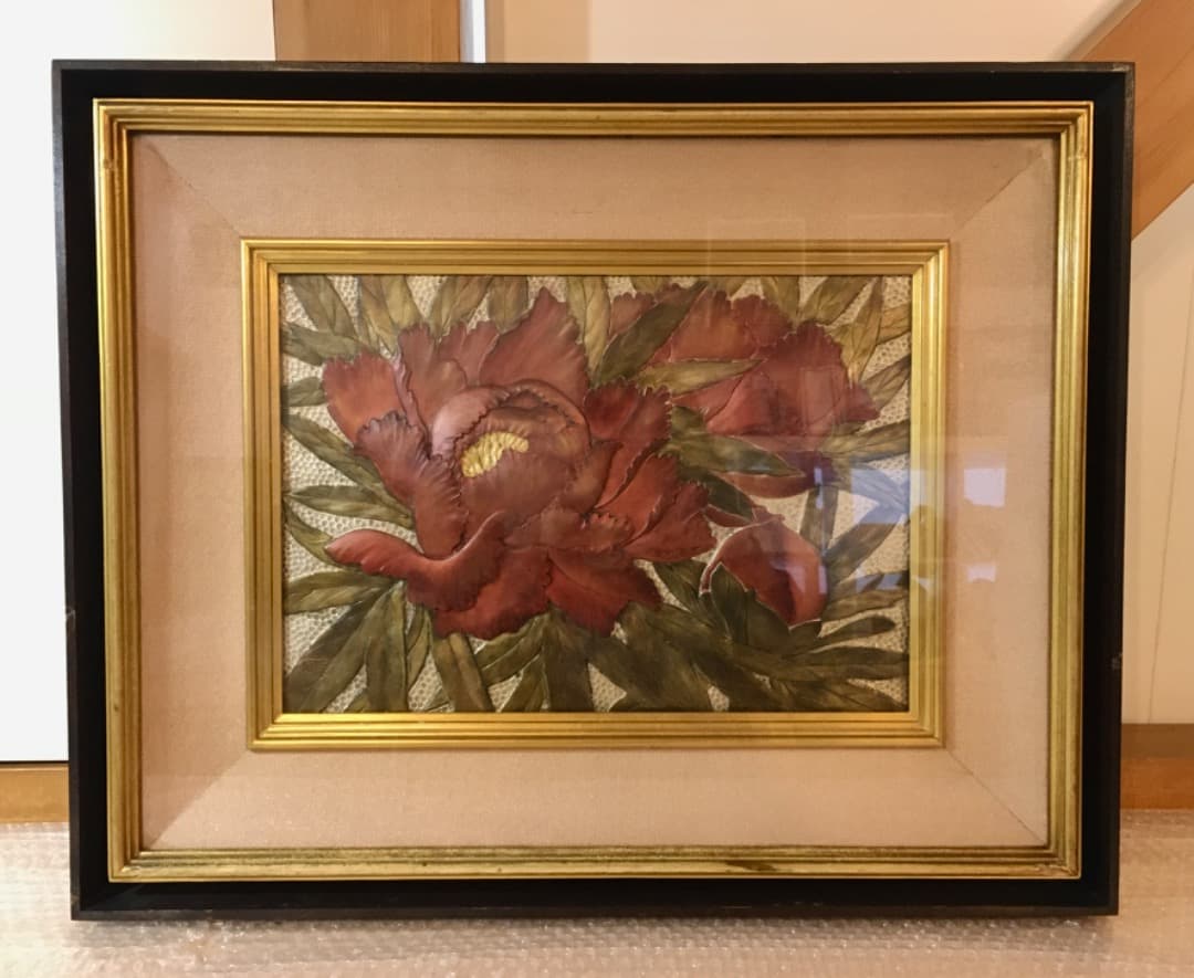 ○【彫金 緋牡丹】船越春秀 彫金打出 彫金 打ち出し 牡丹 傑作 金属工芸