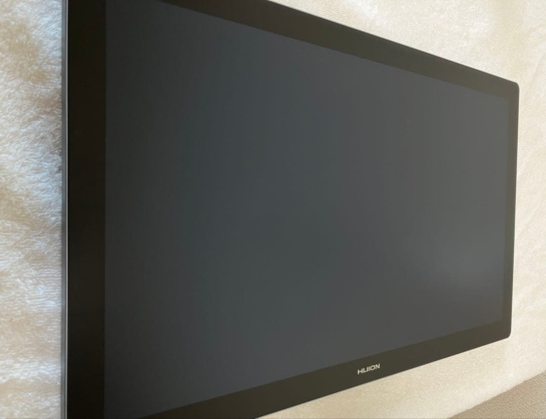 HUION Kamvas Pro 19（グローブ・左手デバイスなし）