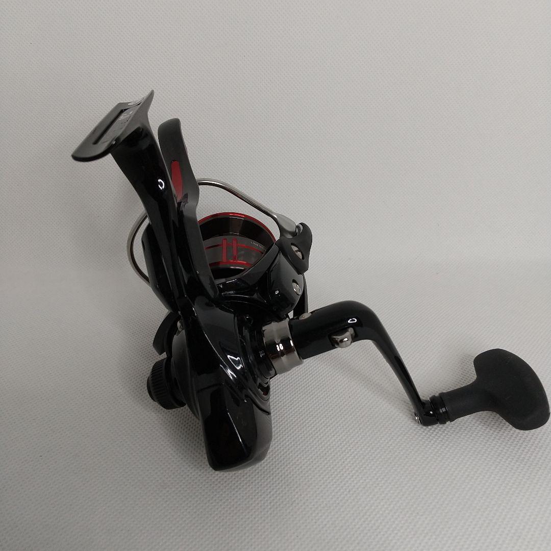 ★新品　ダイワ シグナス3000LBD レバーブレーキスピニングと替えスプール