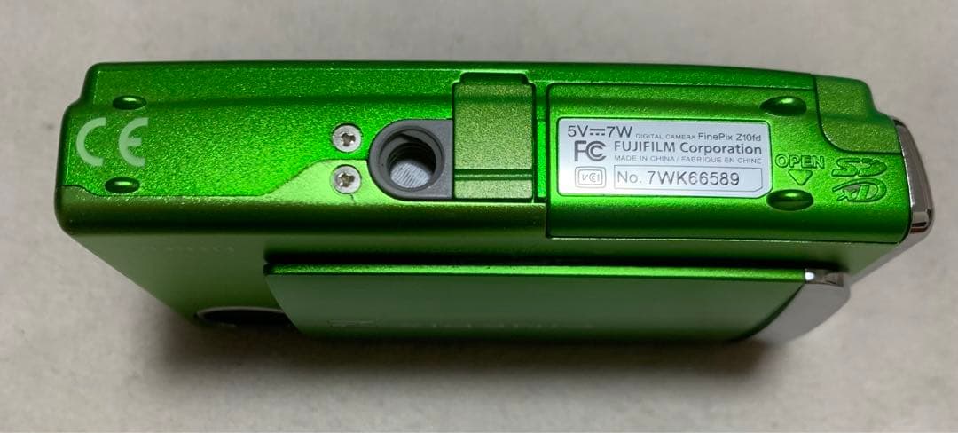 FUJIFILM FinePix Z10fd 本体のみ (写真通り)の出品です.