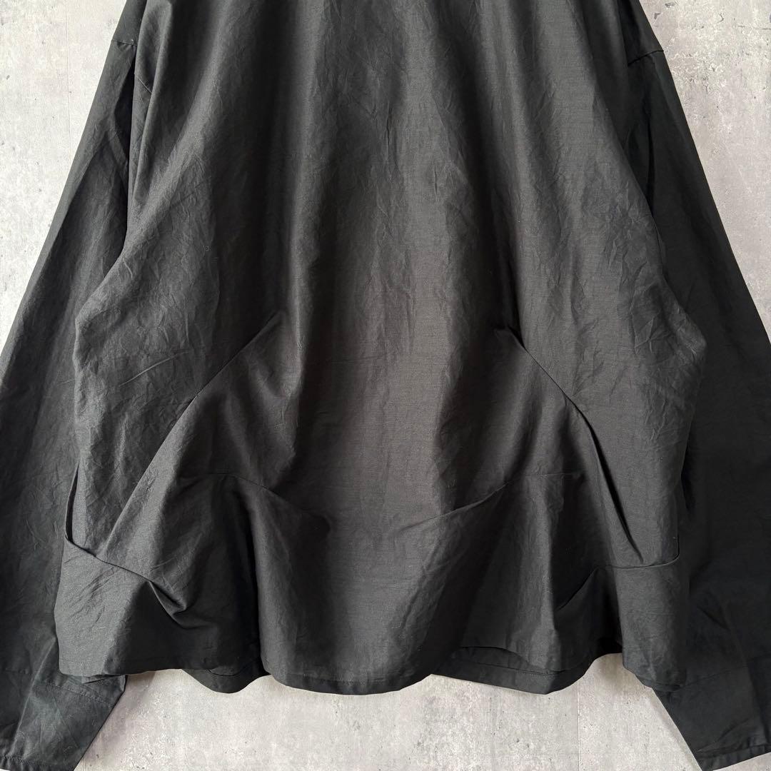 慈雨 ジウ 刺繍デザインカラーブラウス 変形ヘムライン 黒 40 センソユニコ