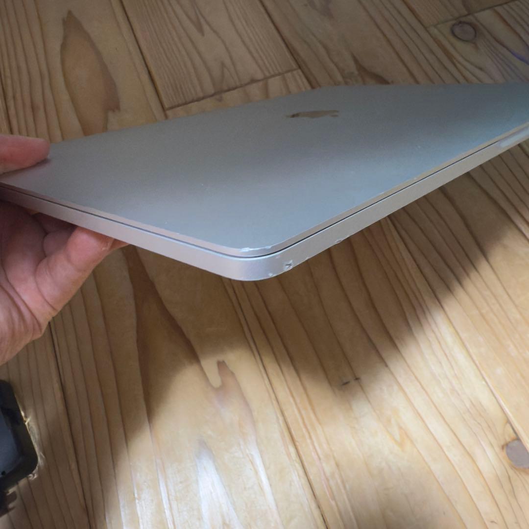 MacBook Pro intel core i9本体