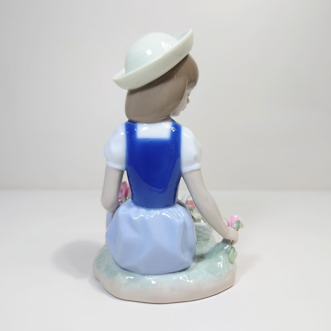 リヤドロ 【LLADRO】野の花とともに/1287 廃盤 フィギュリンスペイン製