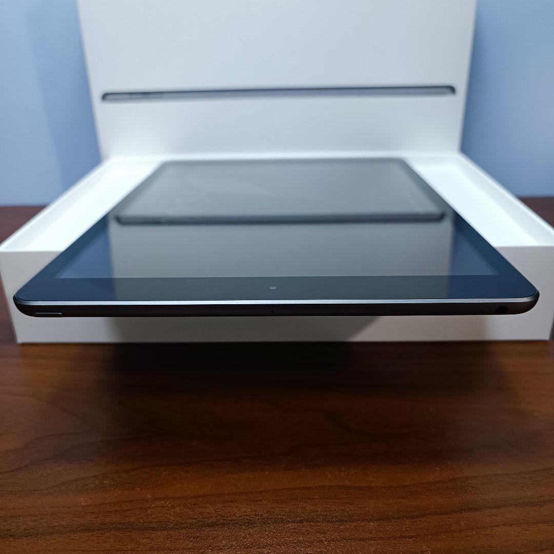 (美品) iPad 10.2 第7世代 WiFi 32GB キーボード付き