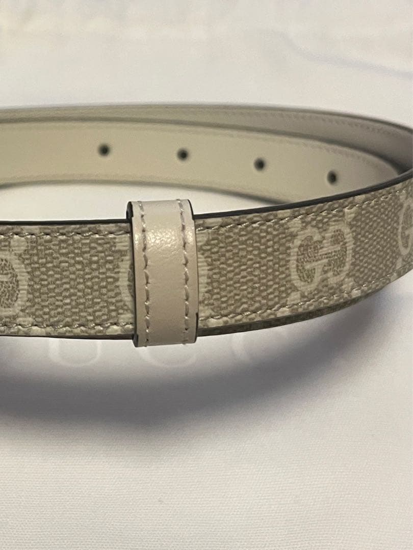 GUCCI ベージュキャンバスベルト GGロゴ