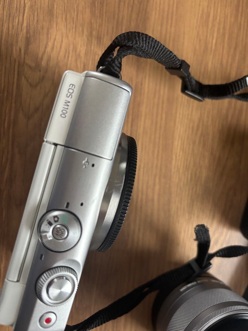 Canon キヤノン EOS M100 ボディ ホワイト 本体レンズバッテリー