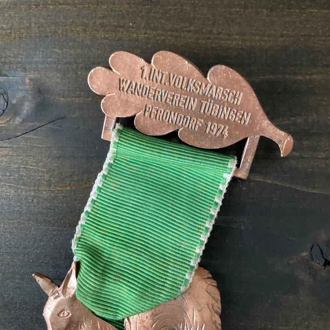 専用　リスのバッチ　ドイツ　ヴィンテージ