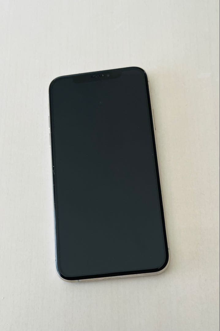 iPhoneXs シルバー　256gb