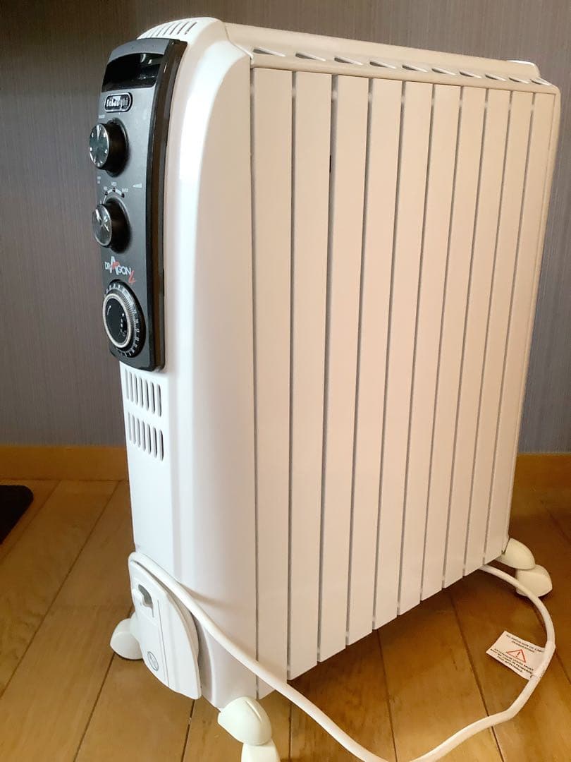 レア デロンギ オイルヒーター 15畳　 220-240V 変圧器 カシムラ