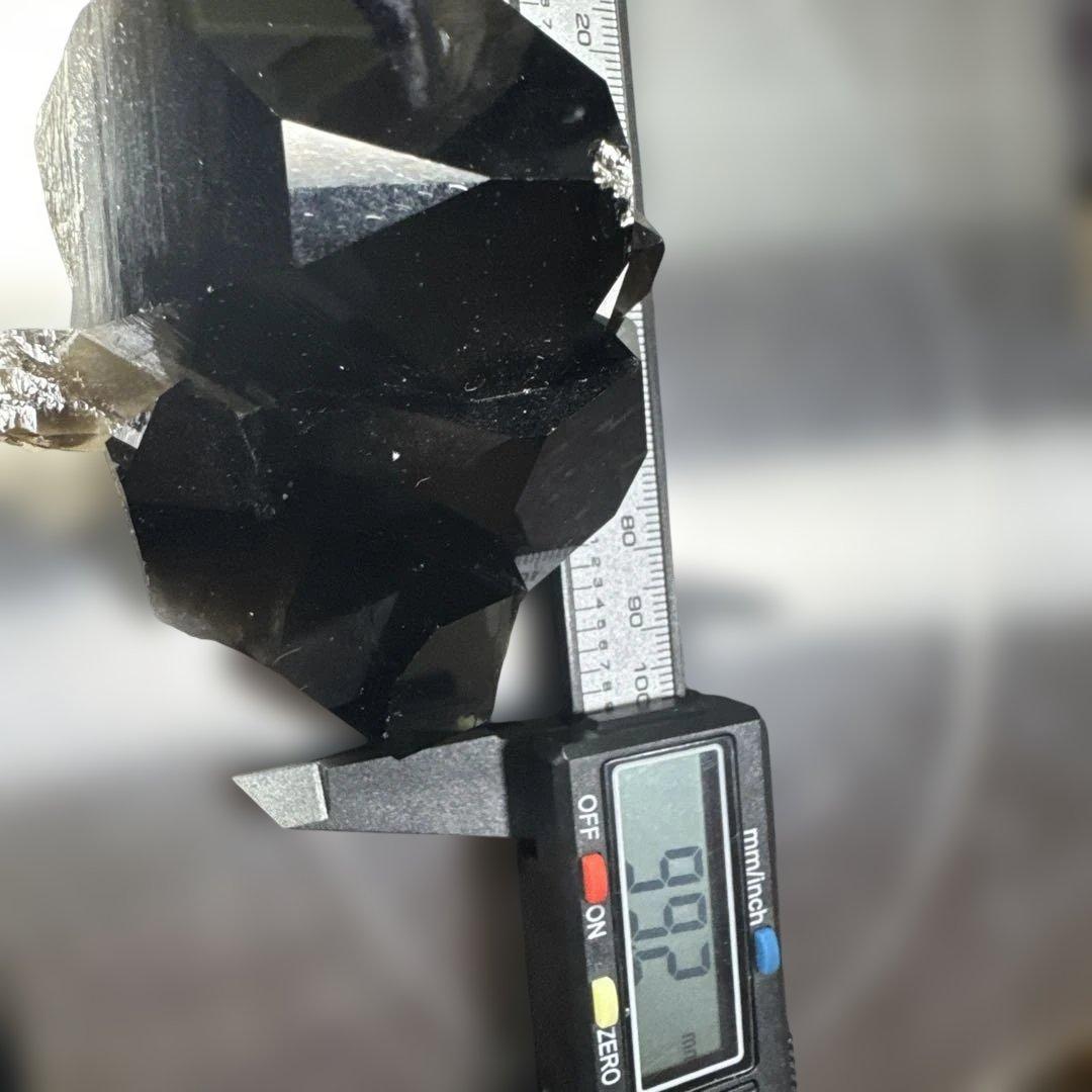 【極上品】アーカンソー産　黒水晶