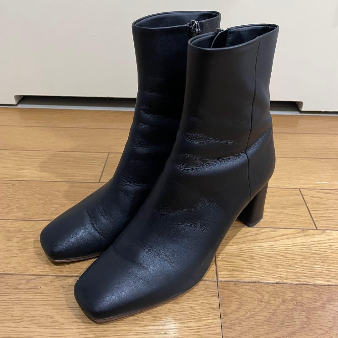 DIANA ショートブーツ