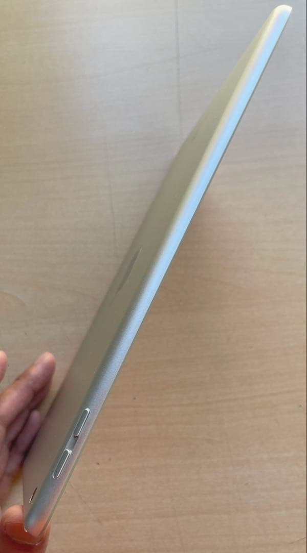 iPad 第6世代　A1893　Wi-Fiモデル　シルバー　32GB 超美品#6