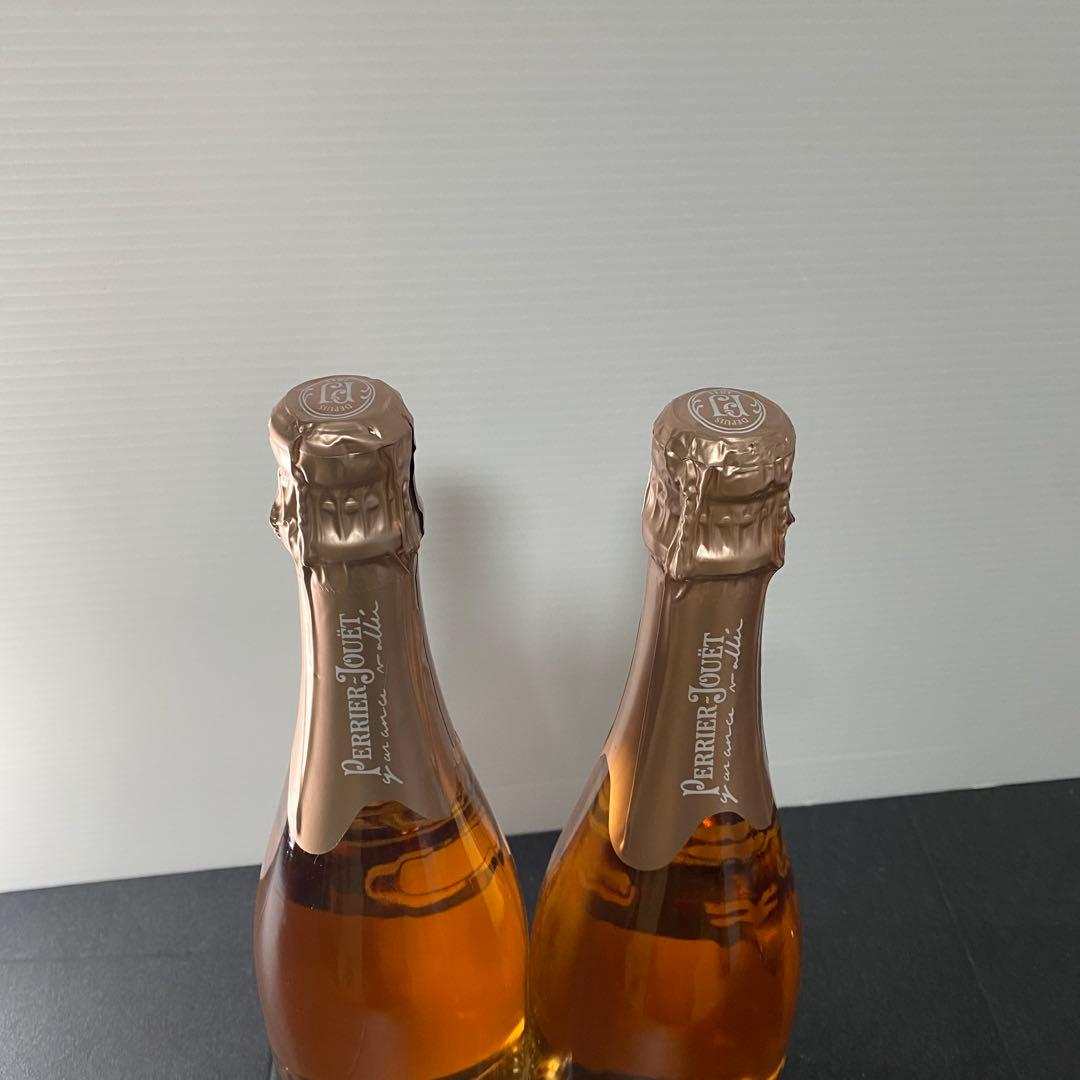 ペリエジュエ　ベルエポック　フロレサンス　2015 シャンパン　ロゼ