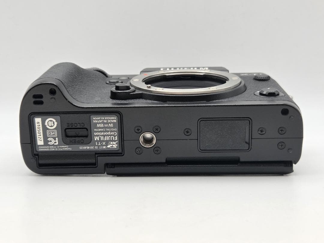 撮影枚数12枚 FUJIFILM X-T1 ブラック ミラーレス