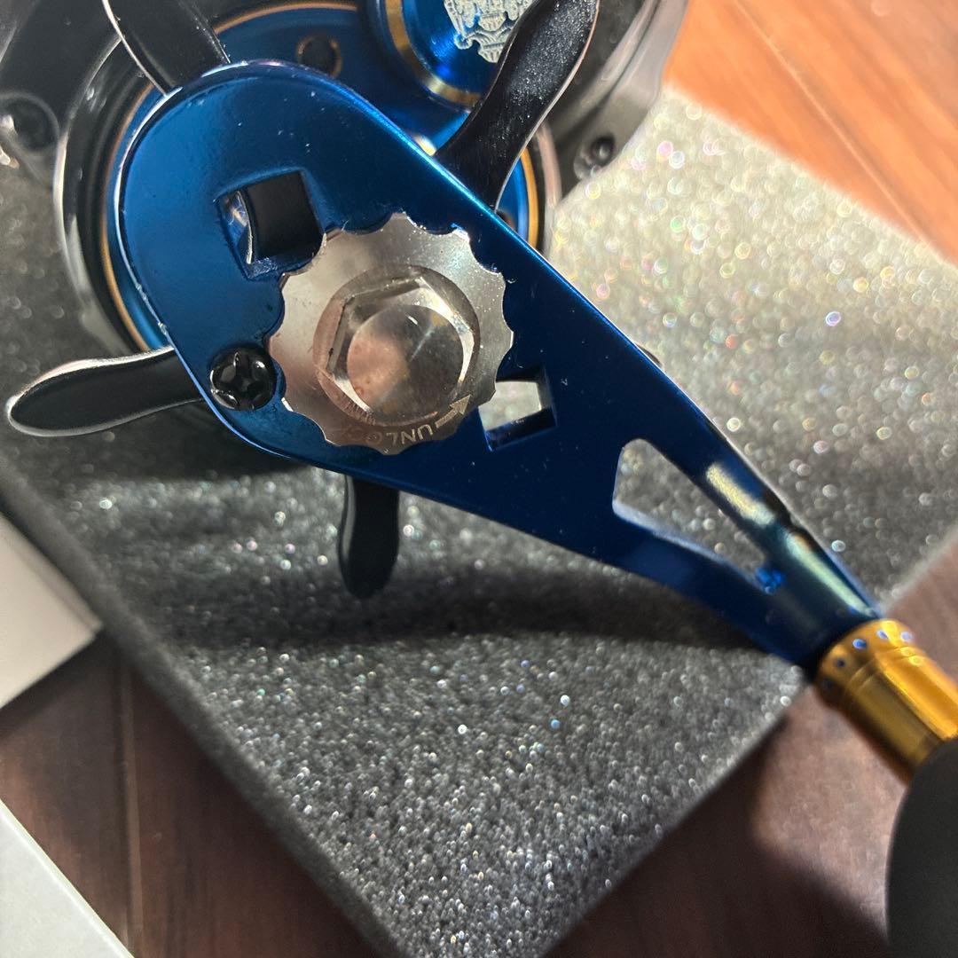 Abu Garcia SALTY STAGE REVO LJ4-L ベイトリール