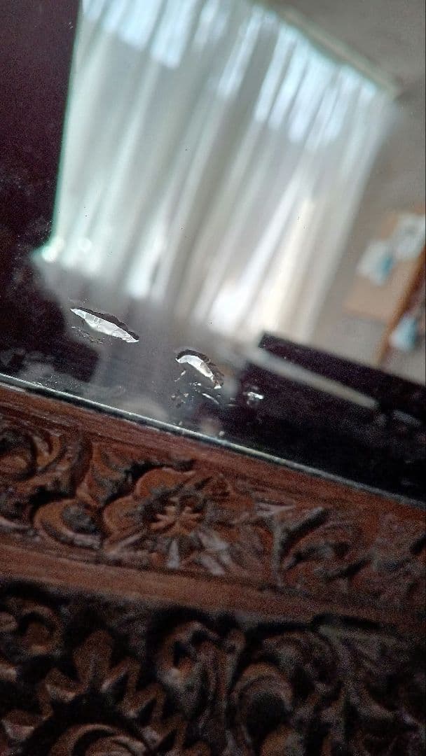 お値下げ　彫刻総仕上げ　小型鏡台　 ミニドレッサー　カガミ引き出し付き