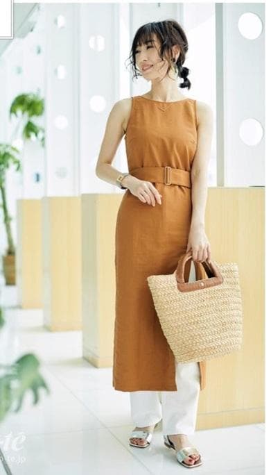 新品タグ付　　HELENKAMINSKI 2wayバック　高級　37,400円